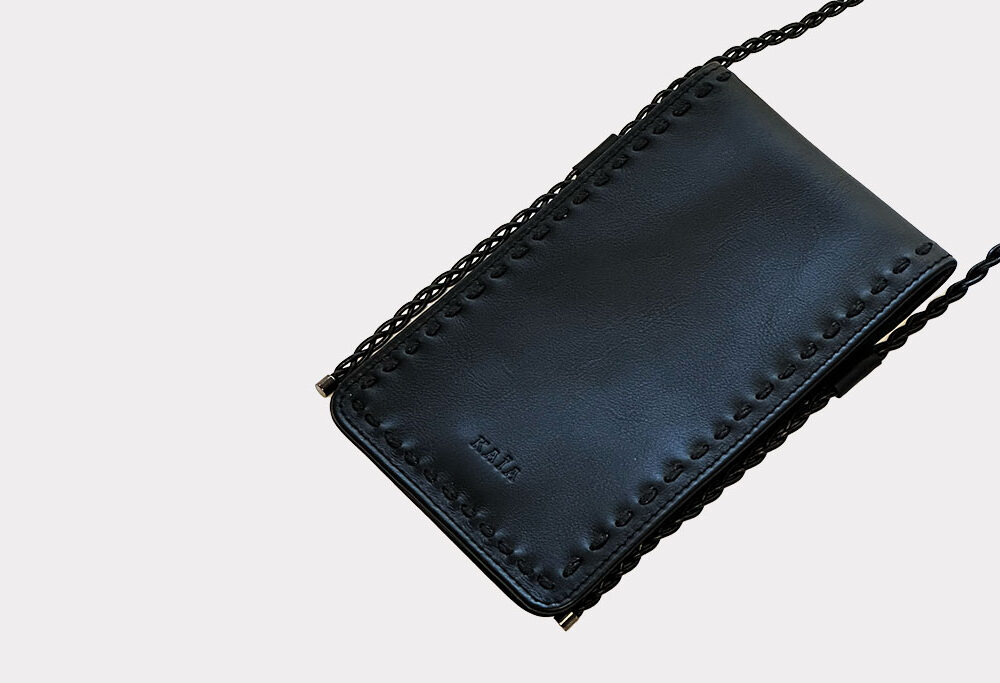 kaia phone bag